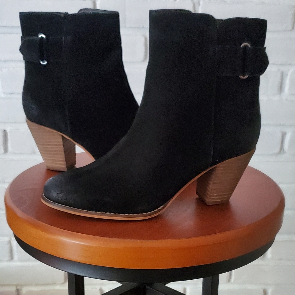 NEW Distressed Suede Booties Stacked Heel Size 9.5